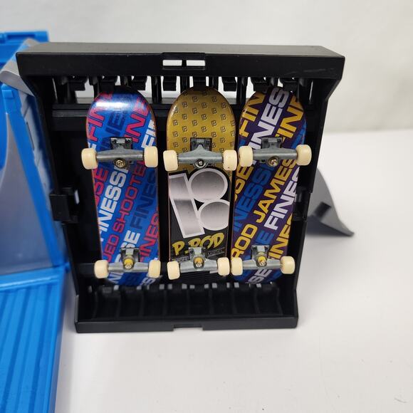 Tech Deck Skate Ramp 13 Fingerboards + Decks & parts Hawk Fines Rodriquez & More - Picture 6 of 10